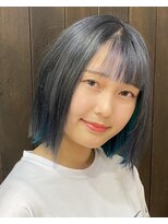 タンタントザクワフュール(Ten Tante the coiffure)&nbsp;グレーボブ×ターコイズインナーカラー
