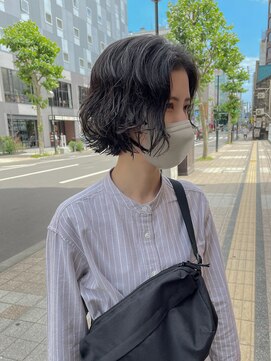 レミー(Remii) クセ毛を活かしたボブ