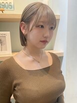 ヘアーメイクオズ(hair make O/S)&nbsp;《kaito》ミルクティーベージュ／切りっぱなしボブ／小顔カット