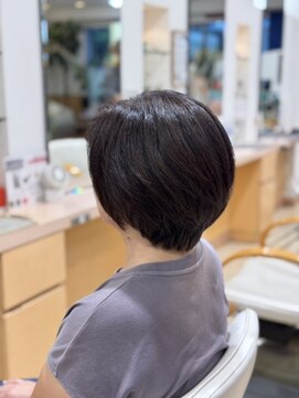 美容室 コーラル 大人可愛いショート