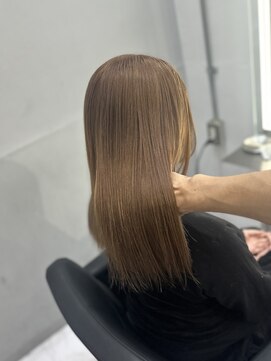 シーエスメイドバイシャチュー 栄店(CS made by SHACHU) ベージュブラウン