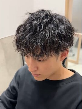 リ メイロ(Re.Meiro) ツイストスパイラル【メンズ/パーマ眉毛/沖縄市/美里】