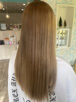 美容室 アルテモーダ 透明感抜群ベージュカラー