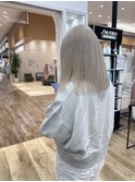 肌映え◎ブリーチカラーで作るホワイトベージュ10代20代30代40代