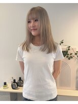 ニコフクオカヘアーメイク(NIKO Fukuoka Hair Make)&nbsp;ホワイトブロンド/ホワイトベージュ/顔まわりレイヤー