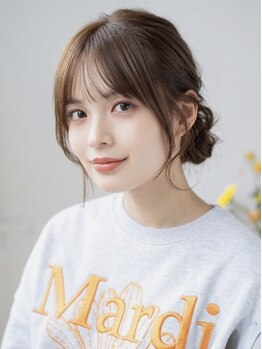 オーブ ヘアー リリー 博多2号店(AUBE HAIR lily)の写真/顔まわりで印象チェンジ♪小顔見せも叶う似合わせカット!!