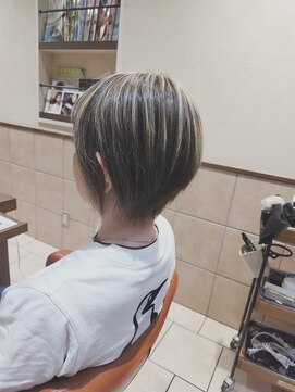 ネオリーブチノ 登戸店(Neolive cino) 【コントラストハイライト】 ショート
