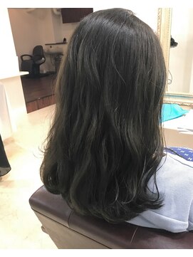 シアン(CYAN) ゆるふわ×ダークアッシュグレージュ