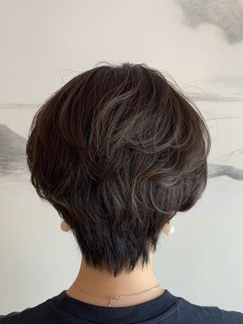 ルムーン(roomoon) 《柔らかショート×イルミナカラー》