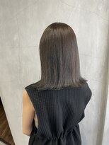 ティティ(TiTi)&nbsp;切りっぱなしボブ×大人かわいい[TiTi_栗林れい]