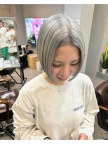 ダニーコウベ(Danny kobe) ホワイトカラー