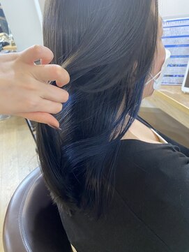 ヘアアンドスパ リコ(Hair&Spa Rico By LikkleMore) インナーカラー|ブルーシルバー/ネイビーグレー