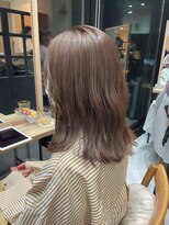 ディーエックス ウエスト(Dxxxx WEST)&nbsp;外ハネミディアムヘアー　KAITO