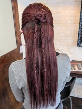 ボアップ(boappu) #ヘアアレンジ#ハーフアップ#三つ編みアレンジ