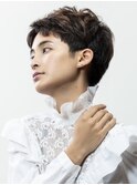 癖毛を活かしたショートヘア