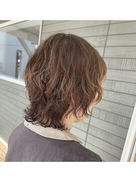 ルート(root) ウルフ×パーマ