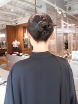 ユルクメゾンシティ 名古屋(JURK MAISON CITY)&nbsp;(natsu style) 参列　タイト　ヘアアレンジ