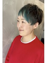 クラシカ(classika)&nbsp;アシンメトリーショート×グリーンインナー