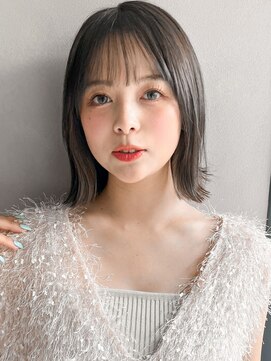 リヤン 表参道(lyann) 小顔オリーブグレークラゲヘアー薄めバングココアベージュ