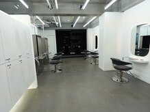 レイヤーカット/顔周りカット/ブリーチなし