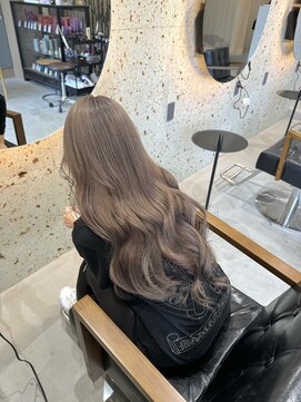 ティム(tim) yuki   beige