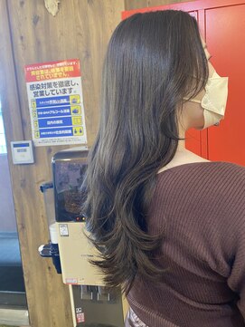 ピンクベルベット(PINKVELVET) ぷるんと韓国ヘア◎カーキベージュ