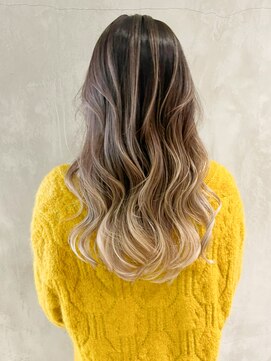 アルバム 新宿(ALBUM SHINJUKU) ホワイトベージュバレイヤージュ_ホワイトグレージュ_ba312711