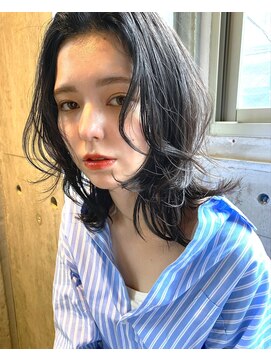 キティン 吉祥寺(kitin) 《kitin吉祥寺》　ふんわりレイヤーカットくびれへア