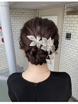 アップヘア　シニヨン　参列　お呼ばれヘア