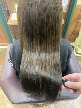 エルパライソ 鯖江店(Elparaiso) 鯖江/髪質改善/艶髪ロング/白髪ぼかし/ダメージレス/