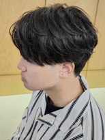 ニアウ 高崎店(Niau)&nbsp;メンズセンターパートニュアンスパーマ群馬高崎眉毛