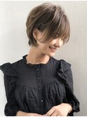 前髪/ショートヘア/斜めバング/グレージュカラー/丸型 h