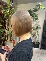 ヲタク(wotaku.)&nbsp;ベージュカラーくすみベージュ透明感カラーダブルカラーミニボブ