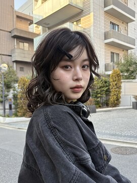 エルメ(Elme) 大きめカールのニュアンスパーマ