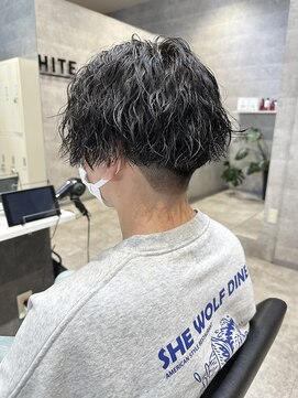 アミ(Ammi) ◆メンズヘア/マッシュ/センターパート/ウルフ/ツーブロック