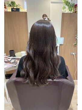 エル バイ ファースト(L by first) 【L by first】グレージュカラー