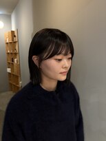 サンプラス(san+)&nbsp;【マユコ】耳かけボブ暗髪ストレートボブ顎下ボブツヤ髪スタイル