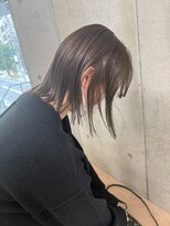 エウペ 渋谷(WEUPE)&nbsp;斜めバング/グレージュカラー/デザインカラー/シルキーベージュ