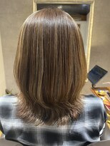 デイジー 【ハイライト×矯正毛】ダメージを最小限に。艶髪ベージュ