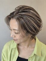 アース コアフュールボーテ 長野駅前店(EARTH coiffure beaute) 白髪ぼかしハイライト_ハンサムショート_大人ショート