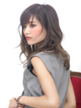 ヴィアラ 自由が丘(VIALA) 【VIALA 自由が丘】大人クール×フェミニン