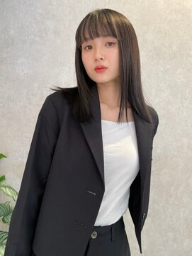 ジーナ セントラル銀座(Zina) 前髪＊切りっぱなし＊ナチュラルストレート【ZinaCENTRAL】