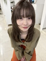 キアラ(Kchiara) ブリーチなしオリーブベージュレイヤー福岡天神美容室