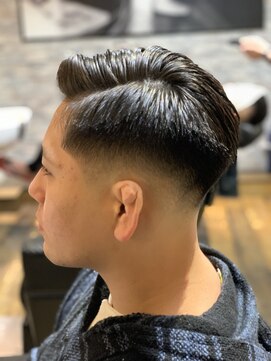 バーバーブロス(BAR BER bro's) サイドパートスタイル!