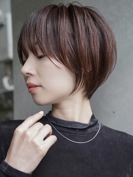 カライング(ing) 大人可愛い20代30代40代黒髪前下がりひし形小顔ボブ丸みショート