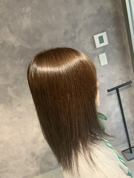 ロイ 梅田(Roy) オリーブカラー/オリーブベージュ/軽めミディアム//寒色系カラー