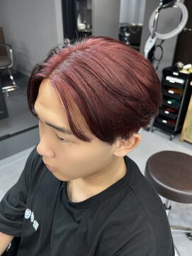 チェリーレッド　透明感カラー　メンズブリーチ