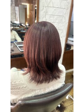 艶感ピンクブラウン×まとまりカット
