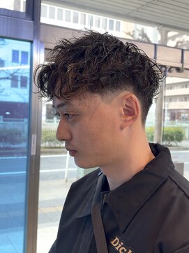 アンサー 千葉中央(UNSER prod by THE DAY) ツイスパショートテーパーフェード