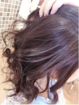 ラ カスタ マ メゾン イトエ(La CASTA ma maisonn'ee itoe) 切りっぱなしボブ